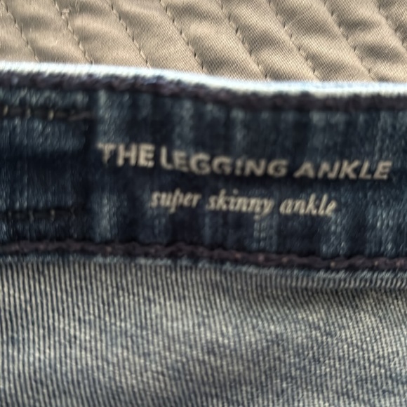 Woman’s AG skinny jeans - Picture 3 of 10